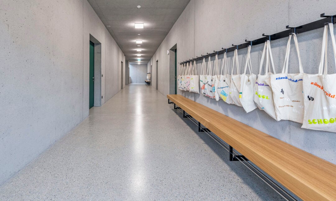 Schule Altstaetten Garderobe Protekt K 8