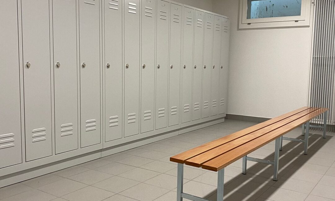 Ems La Venoge Penthalaz Garderobe 06 1