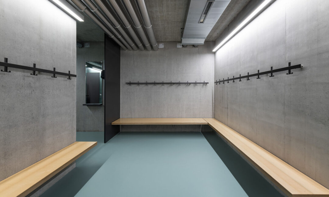 Garderobe Turnhalle Wilen 1x