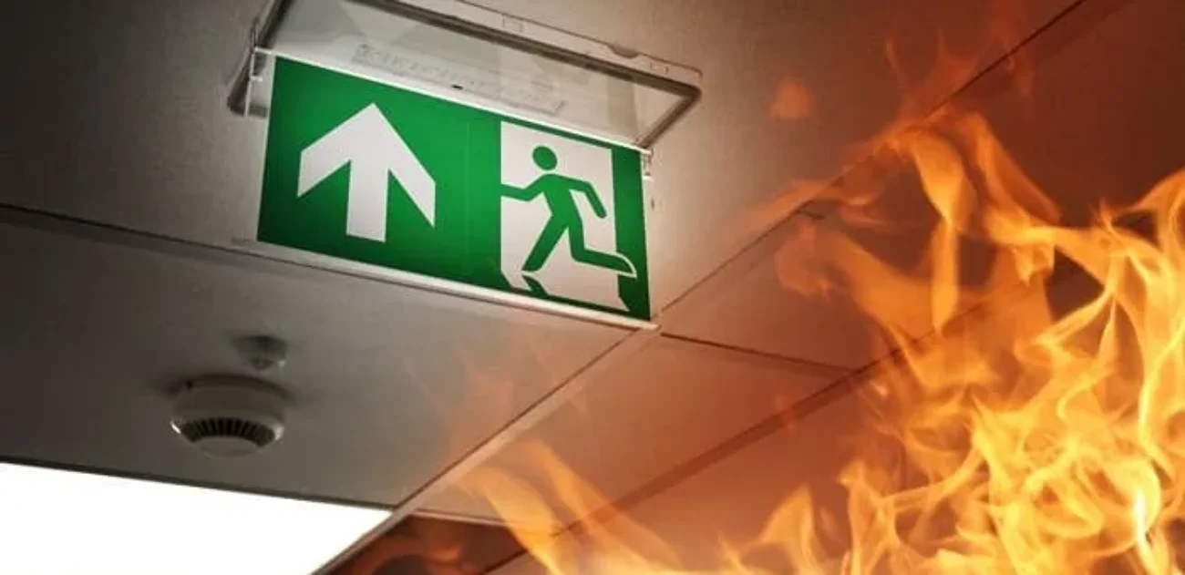 Wenns Brennt Im Abfallbehaelter