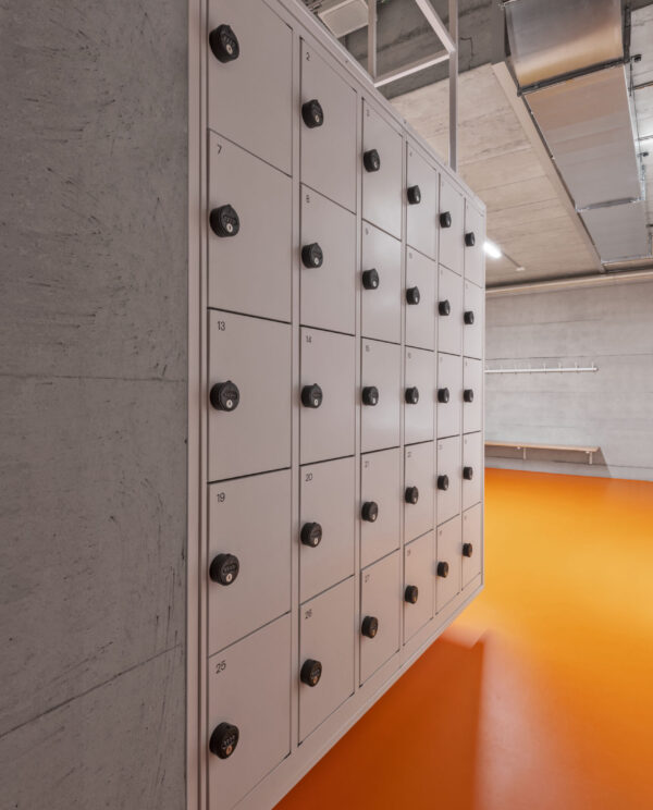 Gymnasium Thun 046